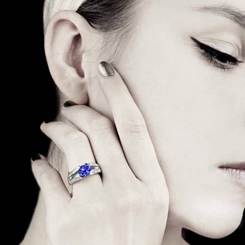 Bague de fiançailles saphir bleu pavage diamant or blanc Isabelle