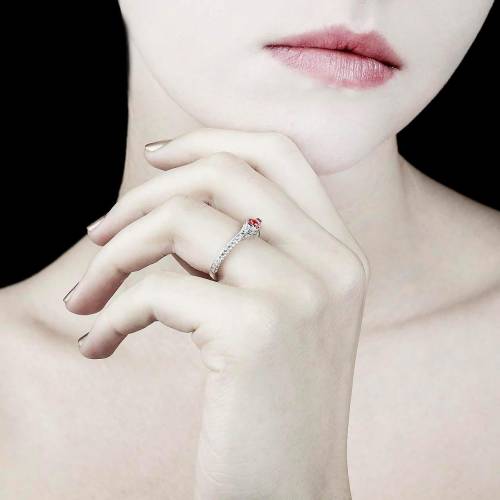 Bague de fiançailles rubis pavage diamant or blanc Hera