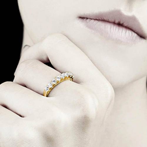 Alliance de mariage pavage diamant 0,6 carat or jaune Ceres