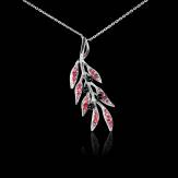 Pendentif pavage rubis et olives en onyx noire or blanc 18 K (4,5 g), chaîne en or 18 K Branche d’Olivier