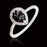 Bague diamant noir poire Sandra