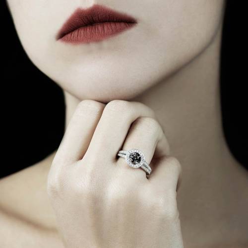 Bague diamant noir Sarah