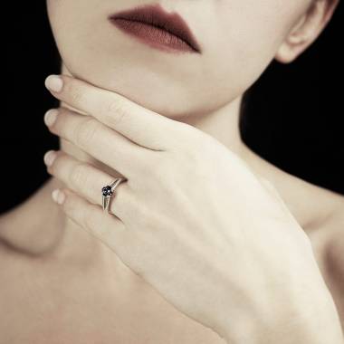 Bague diamant noir Lina