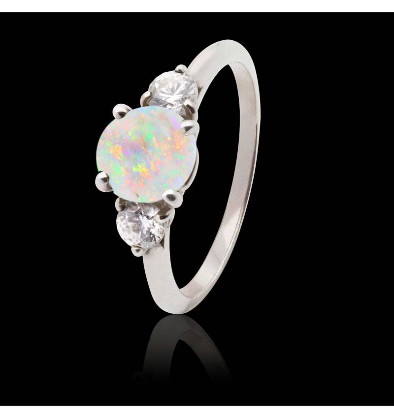 Bague opale blanche Nayla