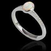 Bague-opale-blanche-or-blanc-Moon