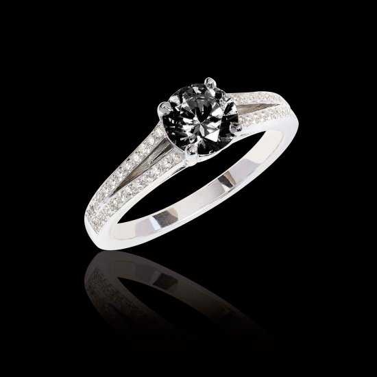 bague-de-fiancailles-diamant-noir-marie