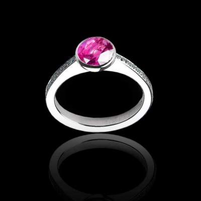 bague-saphir-rose-rond-moon