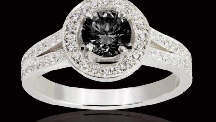 Bague solitaire diamant noir or blanc